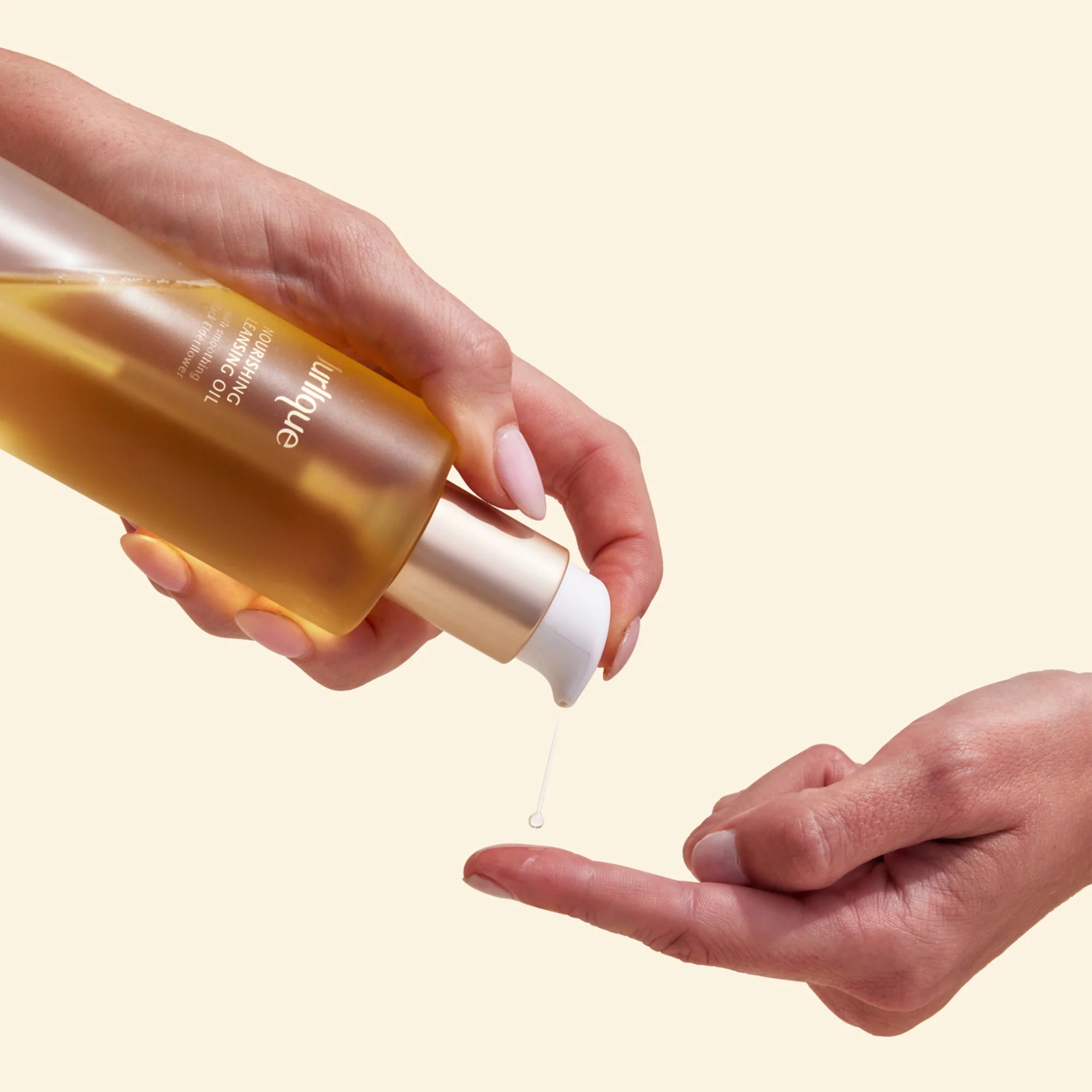 Nourishing Cleansing Oil - Image 5